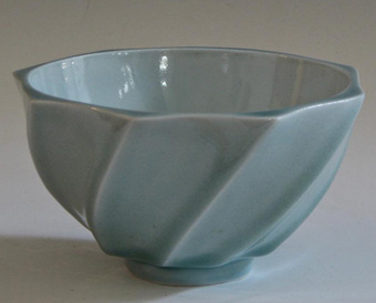 Lauren Hanson - Small Faceted Bowl