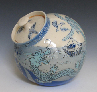 Lauren Hanson - Blue Willow Dragon Cookie Jar