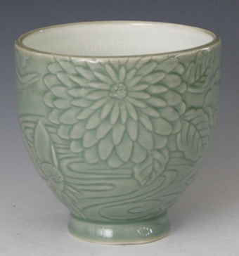 Lauren Hanson - Chrysanthemum and Iris Tea Bowl