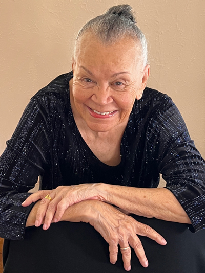 Betty Bryant, Pianist & Vocalist