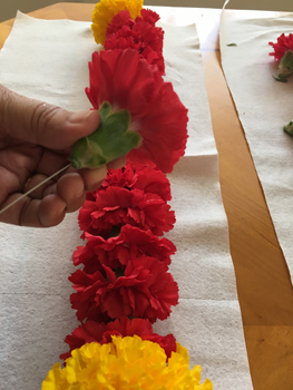 Making a Crown Lei